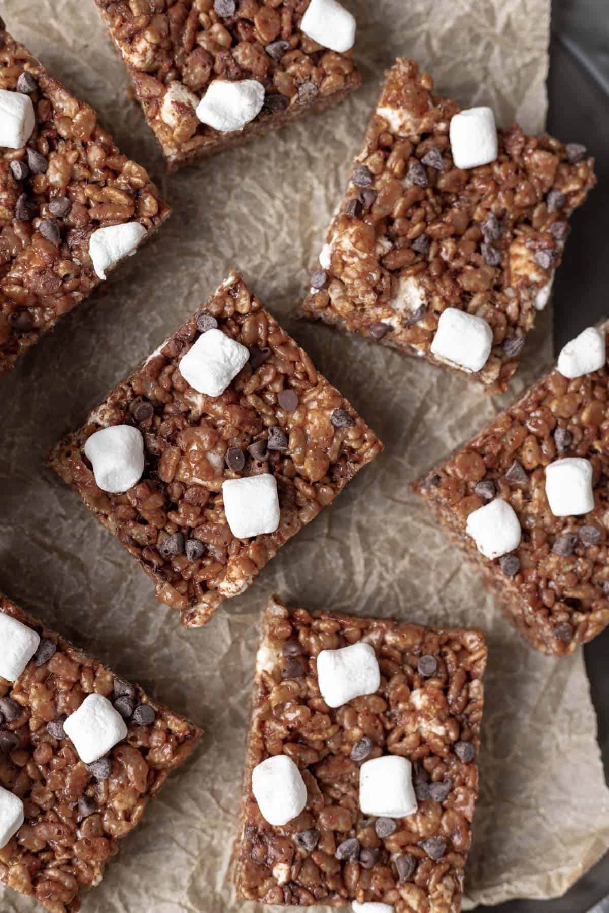 Hot chocolate rice krispie treats cut into rectangular bars.