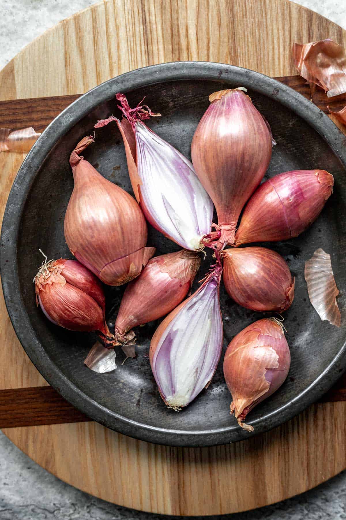 Best Shallot Substitute – A Couple Cooks