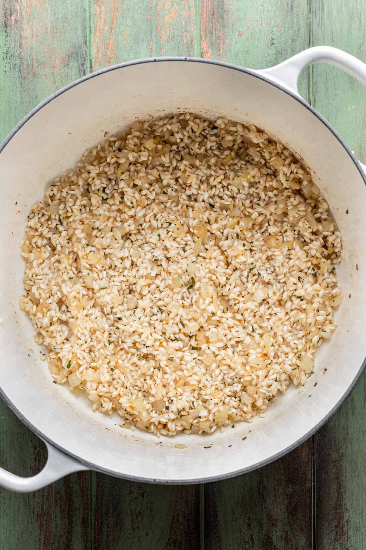 Rice and wine mixed together in the pot.