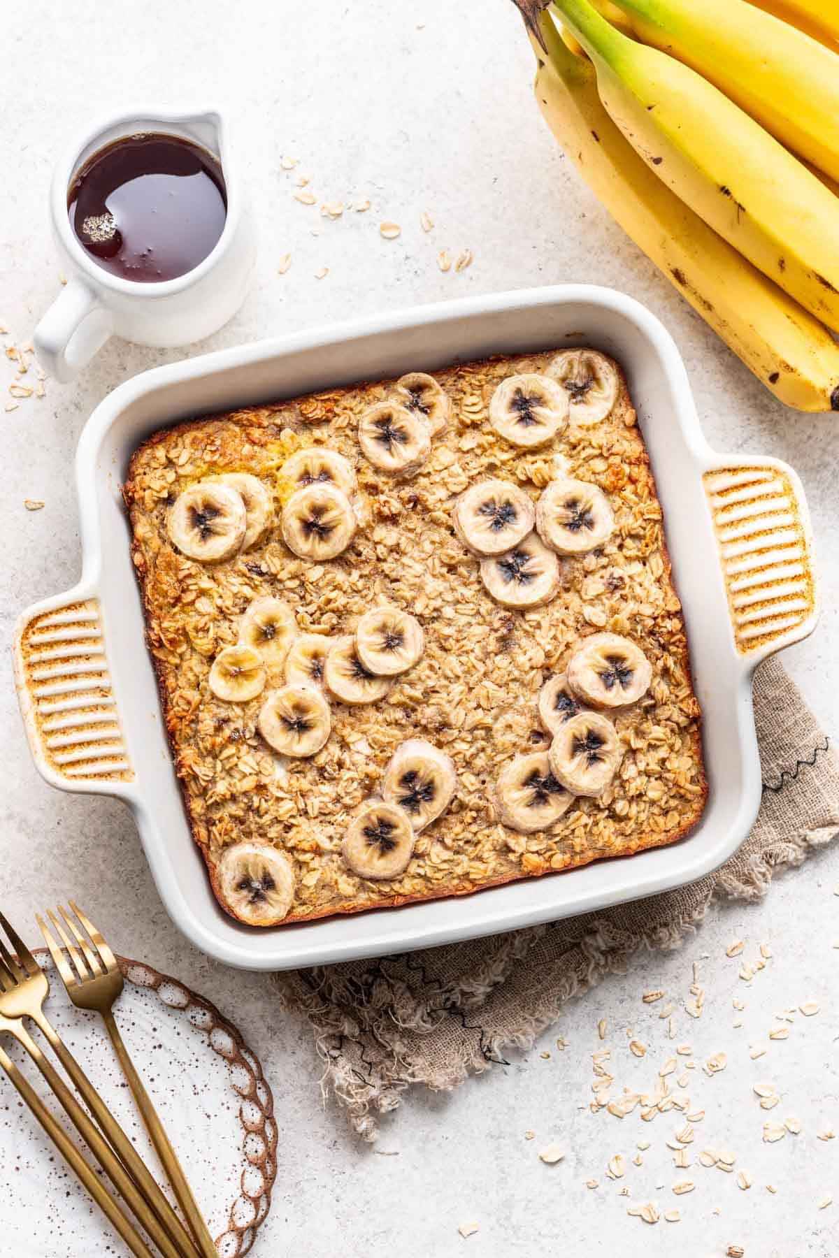 Banana bread baked oats baked until golden brown.